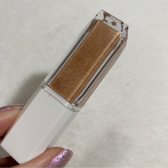 YC Collection Glazed Liquid Highlighter & Powder Highlighter Bundle Set - Picture 4 of 6